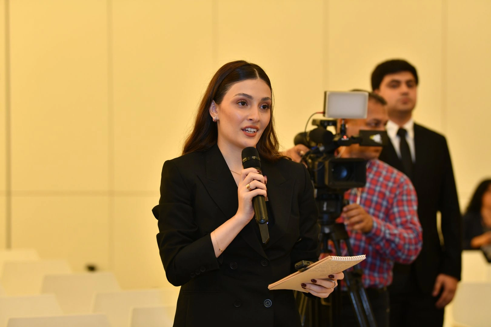 Heydar Aliyev Center hosts briefing with creative team of film "44" - one of Azerbaijan's major film projects (PHOTO/VIDEO)