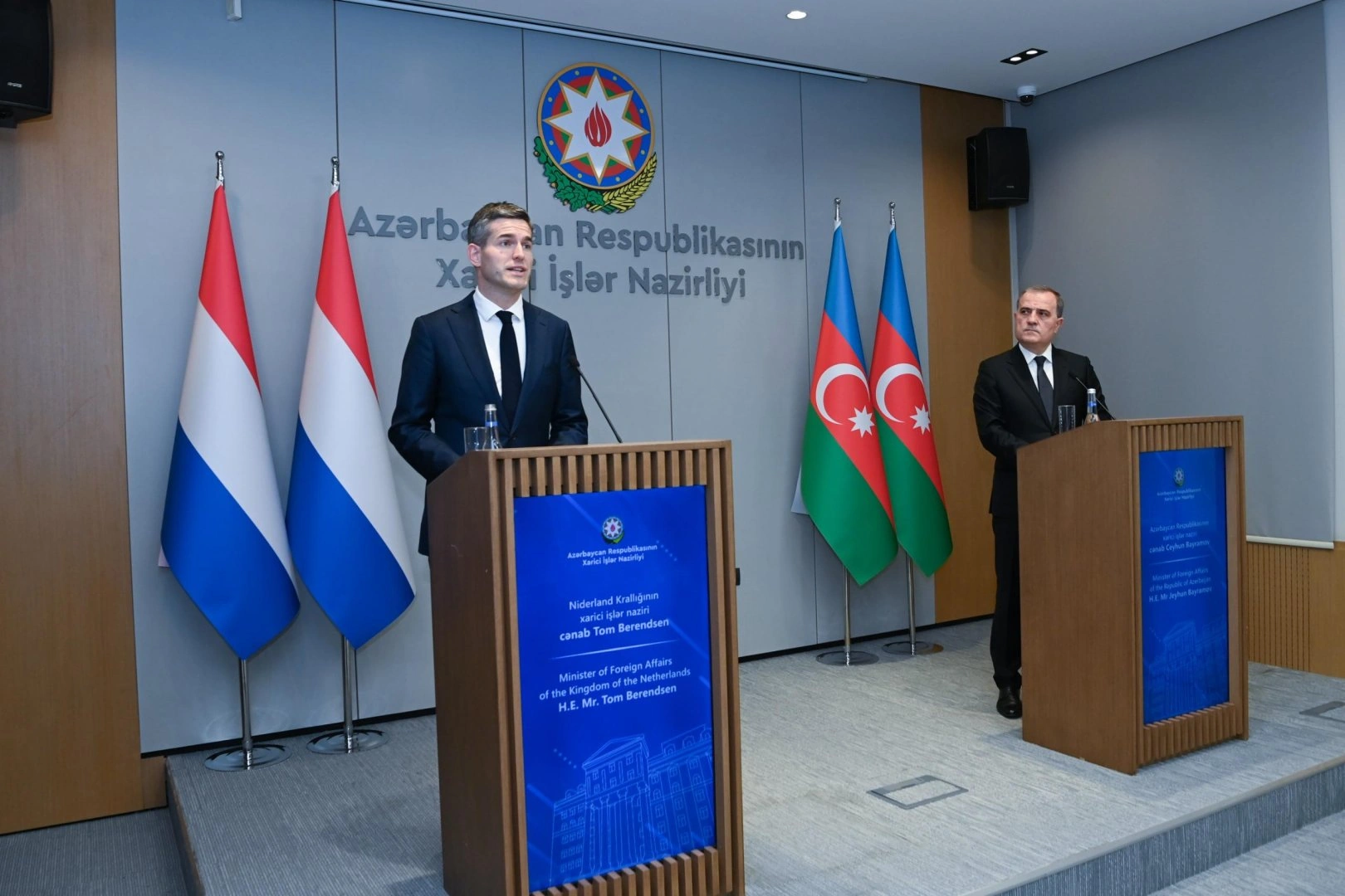 Azerbaijan, Netherlands discuss expanding bilateral cooperation (PHOTO)