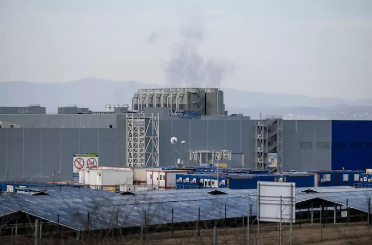 Hungary plans new authority to police EV battery pollution