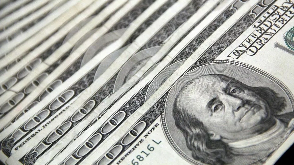 Super-rich stash more offshore than poorest half of humanity, Oxfam warns