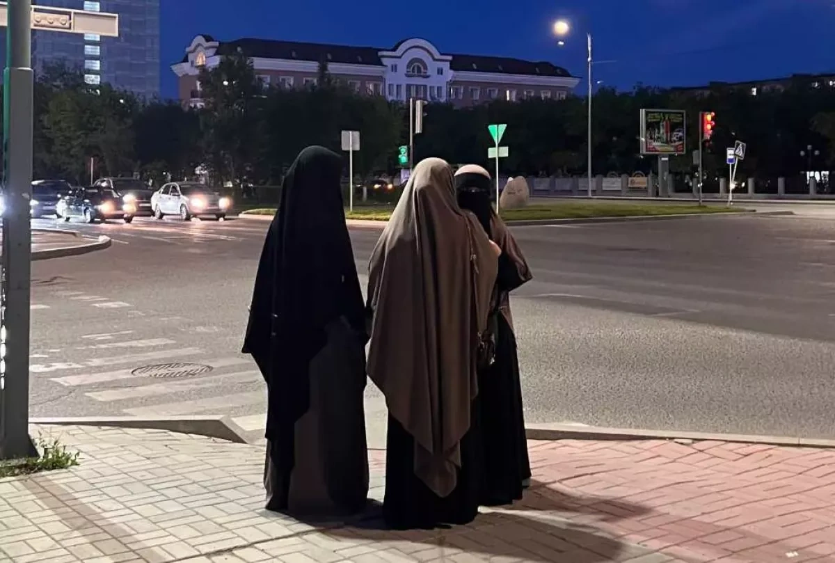 Kazakh private schools risk losing licenses over hijab policy VIDEO