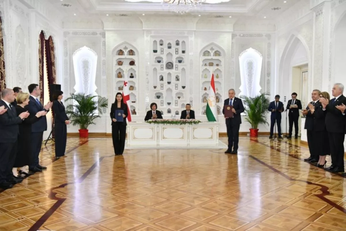 Georgia, Tajikistan sign series of cooperation agreements PHOTO