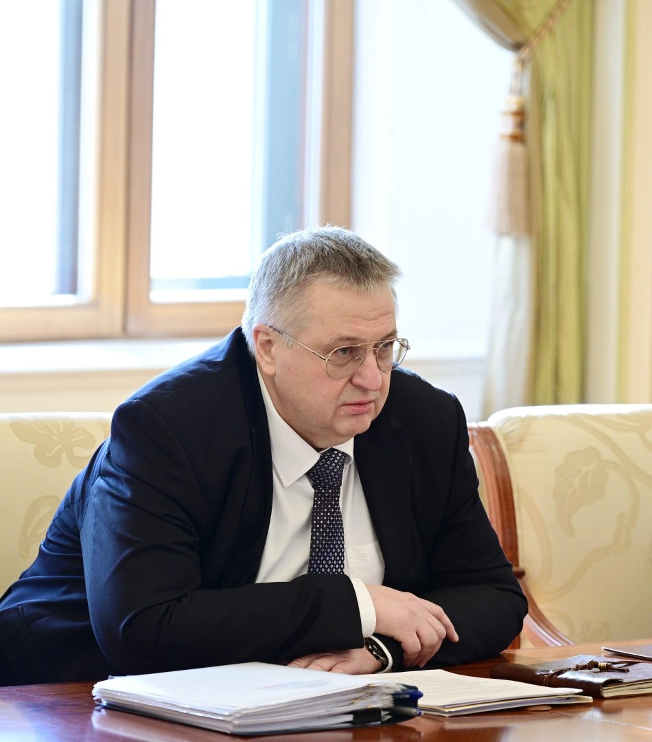 President Ilham Aliyev meets Russian Deputy Prime Minister (PHOTO)