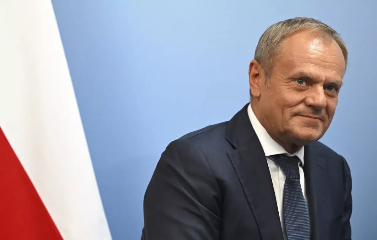 Polish poll shows Tusk camp may struggle to form government