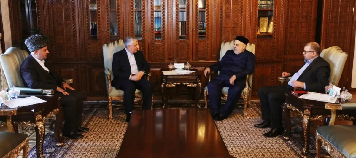 Caucasus Muslims Office chair offers condolences for civilian losses in Iran PHOTO