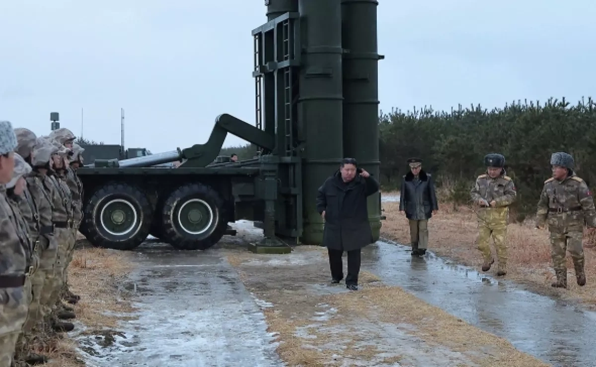 North Korea tests new-type anti-air missiles Photo