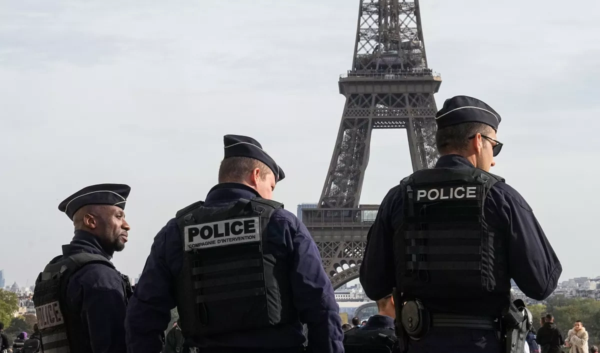 French police flood Paris streets in mass protest over pay