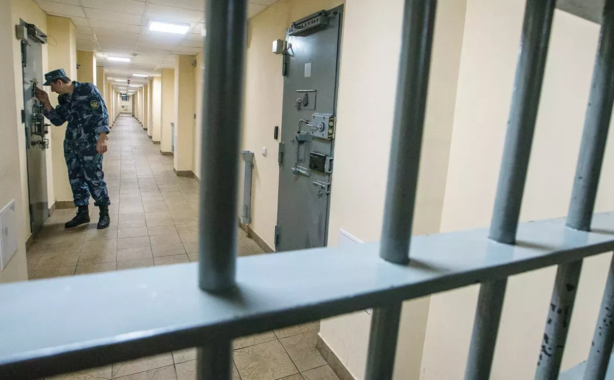 Russia sees sharp drop in inmates as army recruitment expands