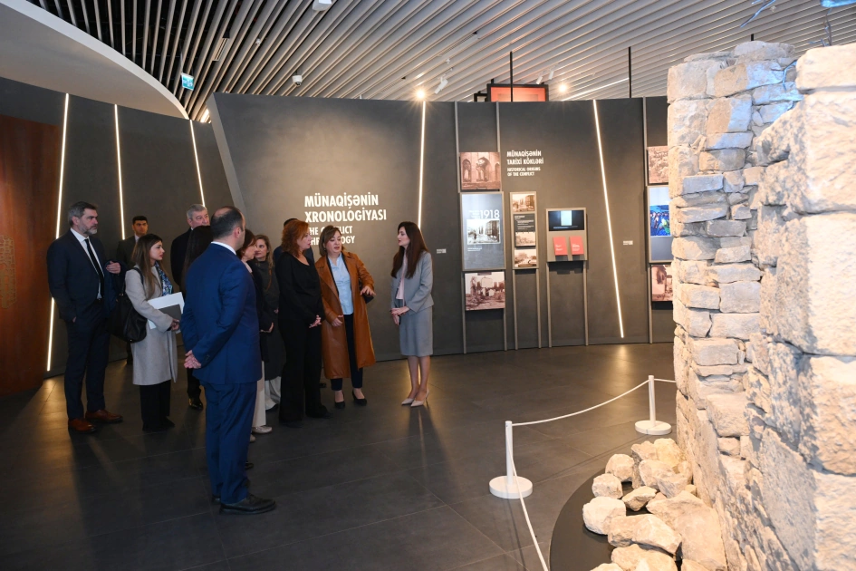 Speaker of Spanish Congress of Deputies visits Victory Park in Azerbaijan's Baku (PHOTO)