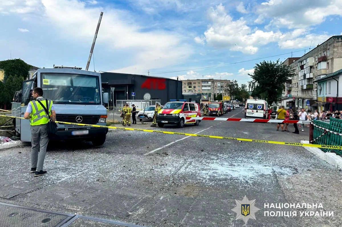 Train-minibus collision in Ukraine leaves four dead, 13 injured PHOTO/VIDEO