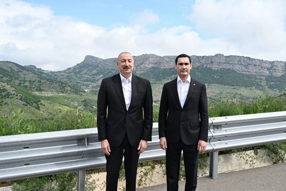President Ilham Aliyev and President of Turkmenistan take photo in Dashalti village of Shusha (PHOTO)