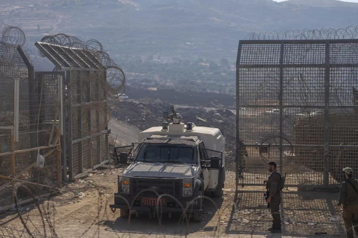 Media: Israeli troops conduct raid in southern Syria