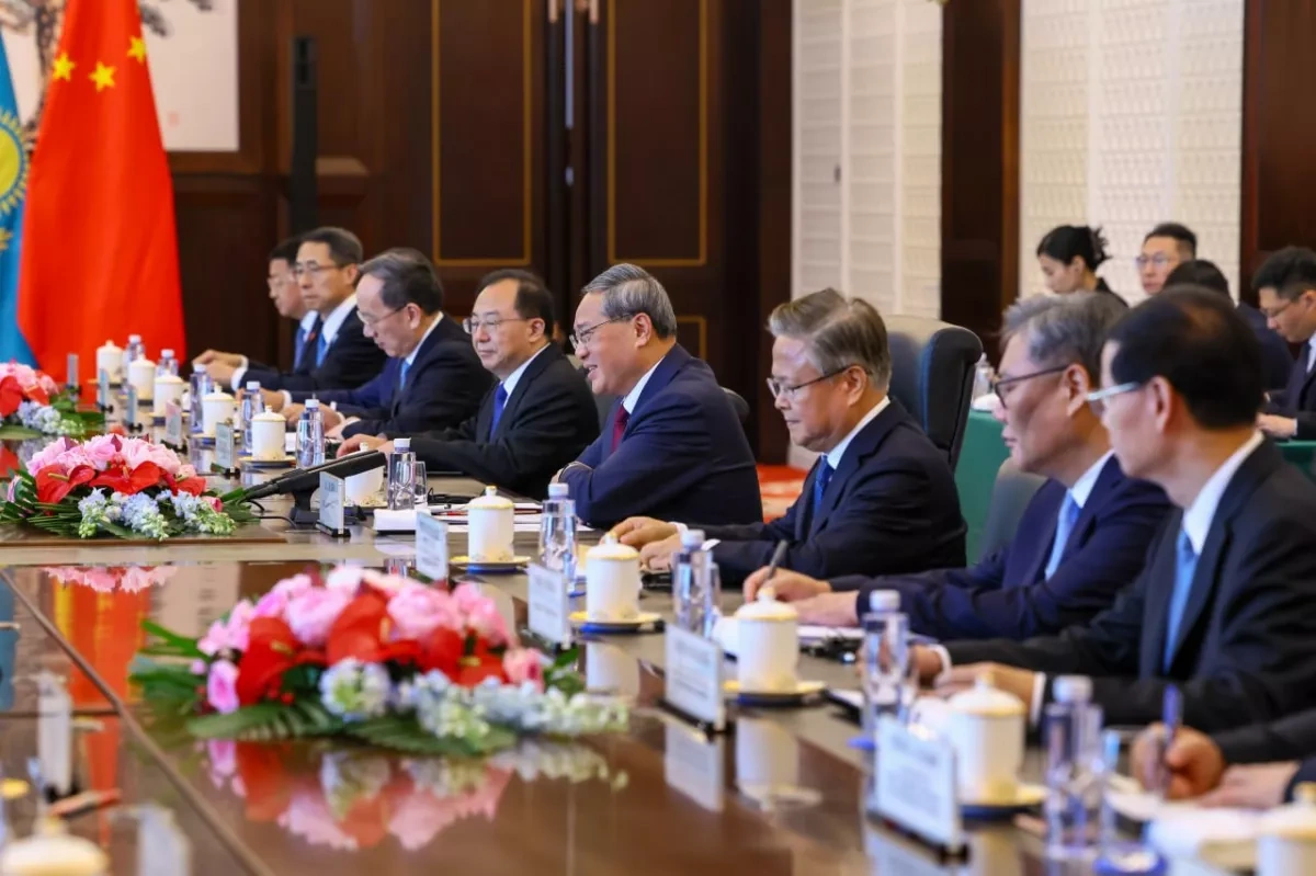 Kazakhstan, China discuss expansion of trade, infrastructure ties in Beijing PHOTO