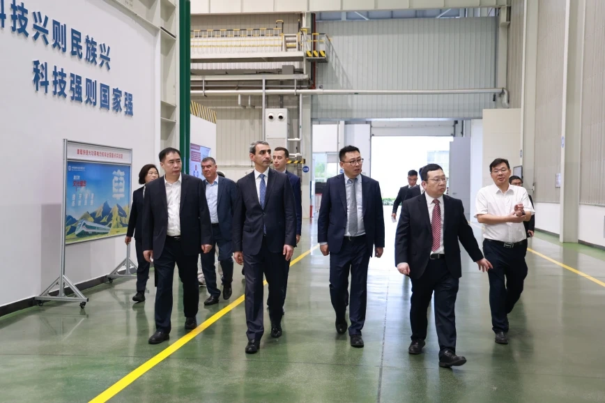 Azerbaijan Railways plans to purchase new passenger trains and wagons from Chinese companies (PHOTO)