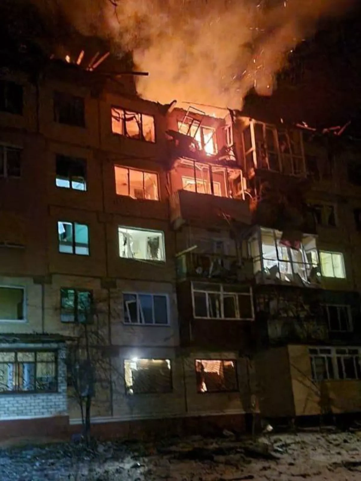Russia continues shelling civilian areas in Donetsk, causing casualties