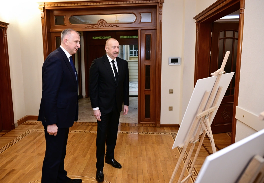 President Ilham Aliyev visits Georgian Embassy in Azerbaijan and offers condolences (PHOTO)