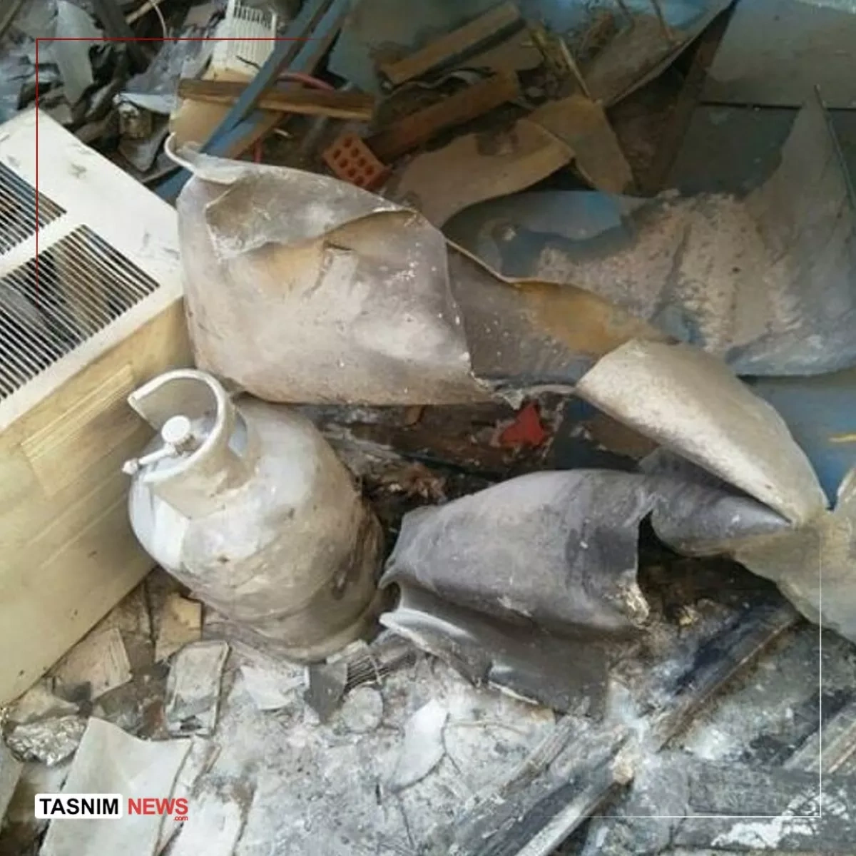 Gas cylinder explosion injures six in Tehran PHOTO