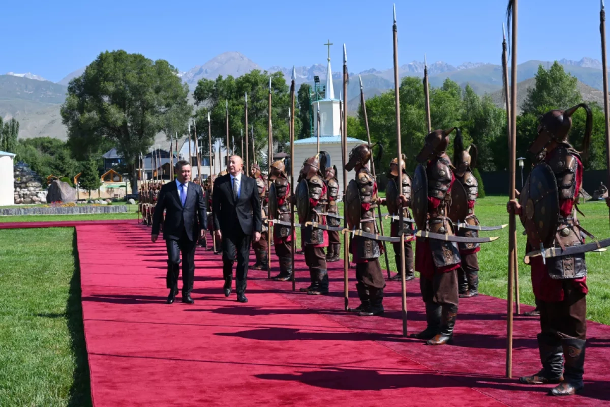 Official welcome ceremony held for President Ilham Aliyev in Cholpon-Ata PHOTO