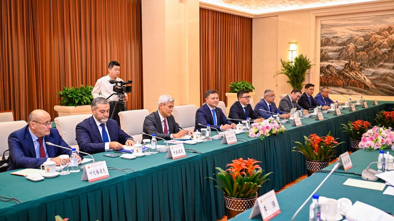 KazMunayGas, CNPC discuss expanding cooperation on oil and gas projects