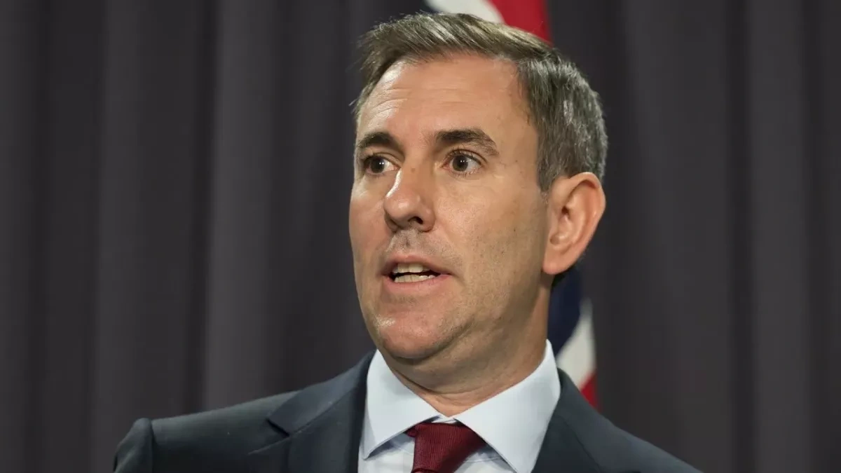 Australian finance minister: World held “hostage” by Iran-US truce