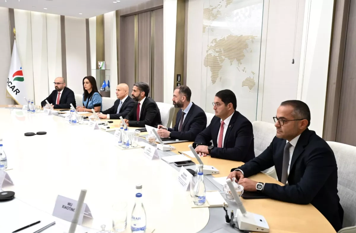 Azerbaijan’s SOCAR, Chinese company discuss energy cooperation PHOTO