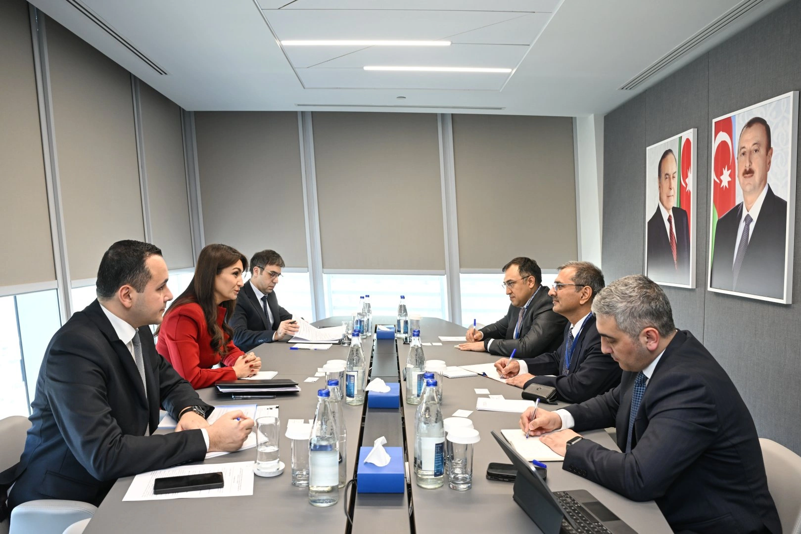 Azerbaijan, ADB discuss new tech initiative for e-commerce taxation