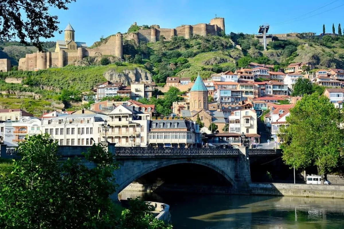 Azerbaijani tourists spend $107.6 million in Georgia in first half of 2026