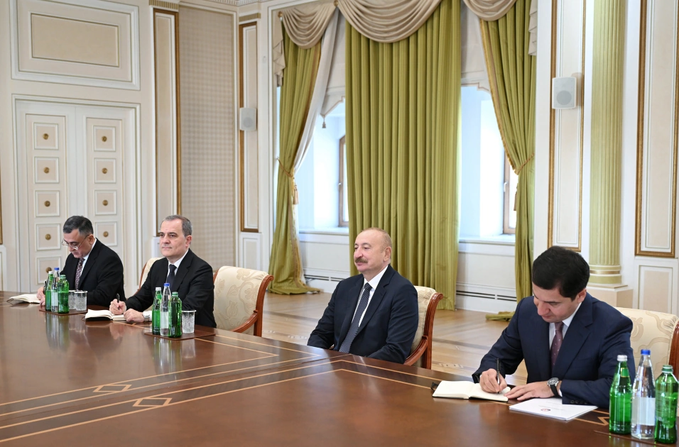 President Ilham Aliyev receives Minister of Foreign Affairs of the Netherlands (PHOTO)