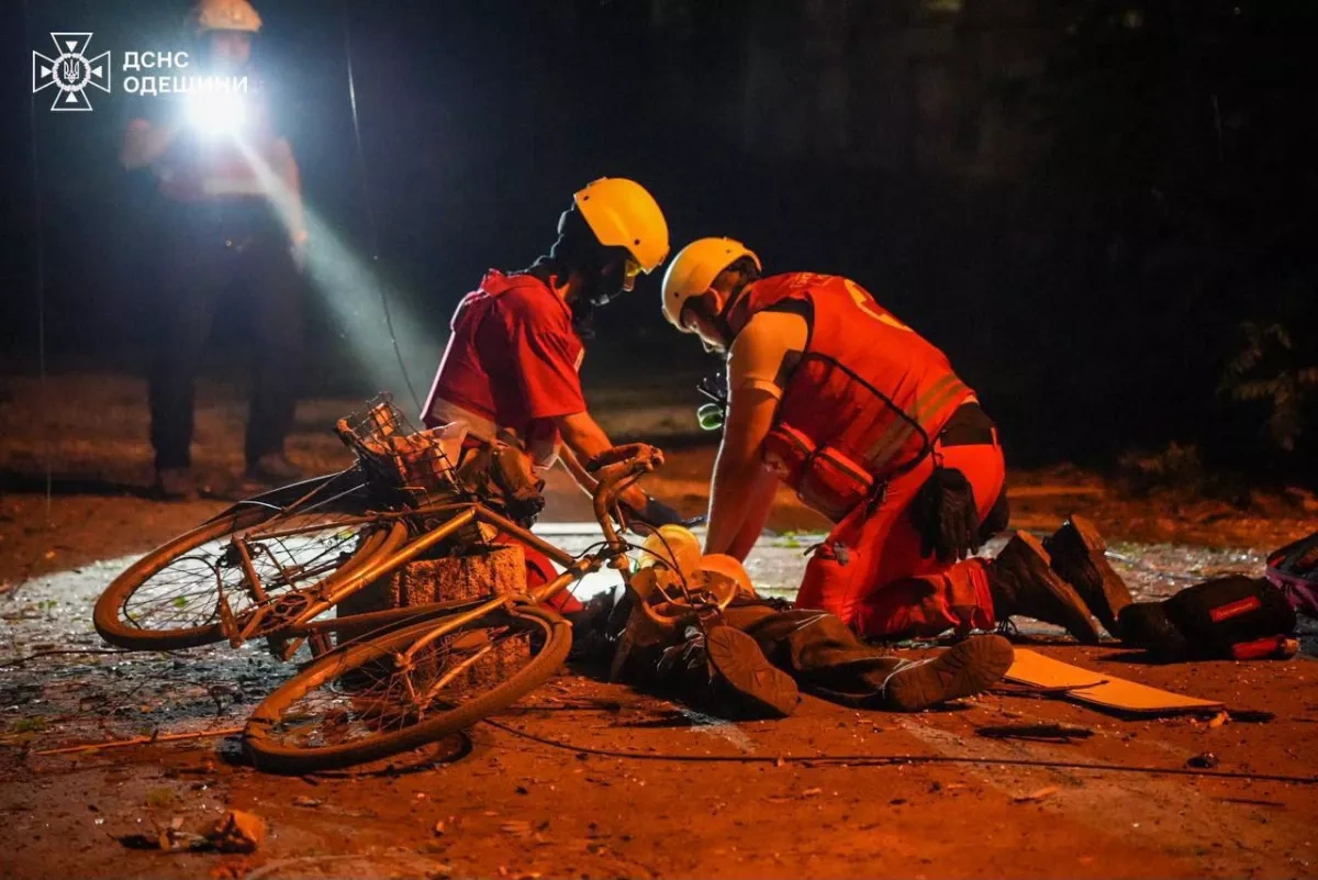 Two killed, eight injured in Russian missile strike on Ukraine’s Odesa PHOTO