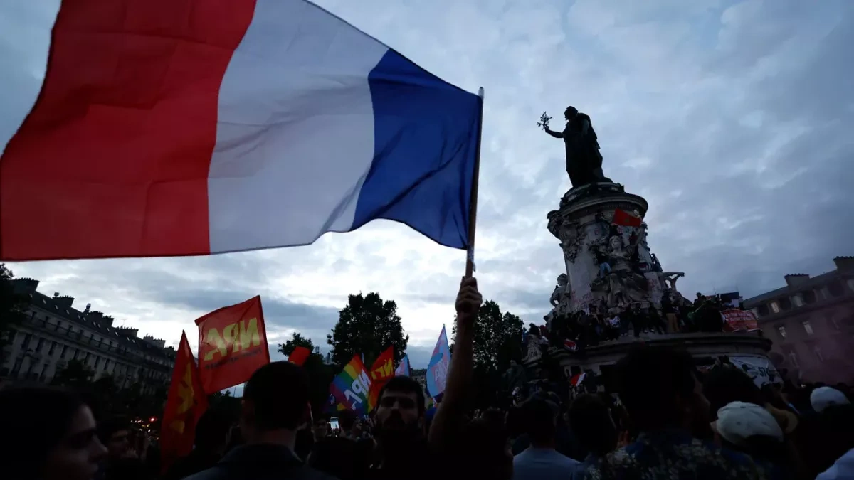 Politico: NATO braces for possible French pullback under next leader