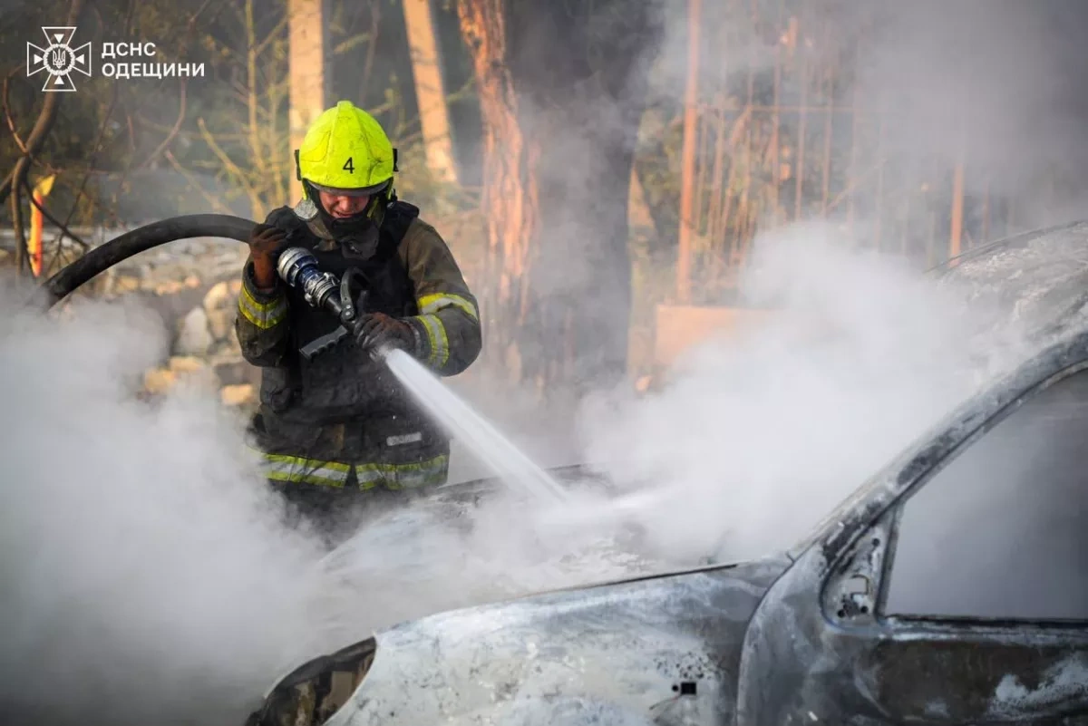 Russian attacks across Ukraine kill four, injure 12, Zelenskyy says PHOTO