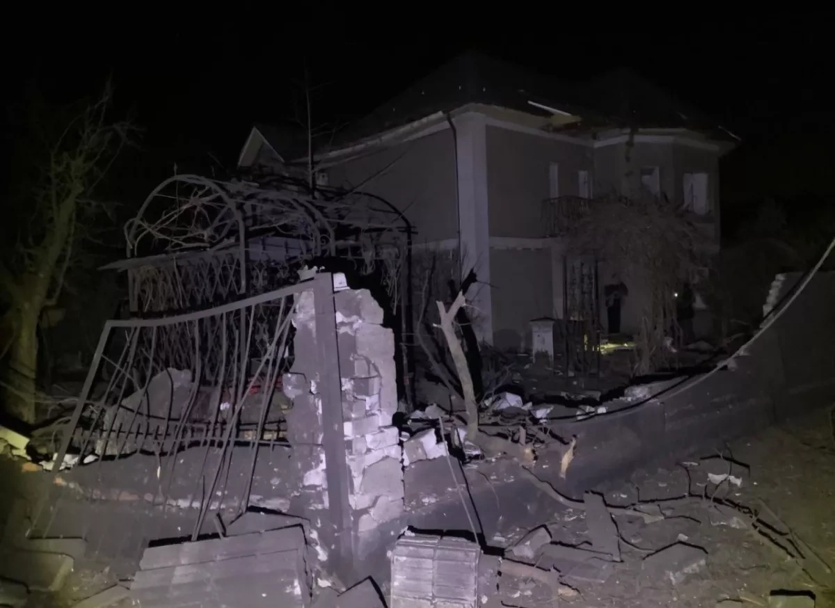 Russian missile strike hits Ukraine's Kryvyi Rih, civilians killed PHOTO