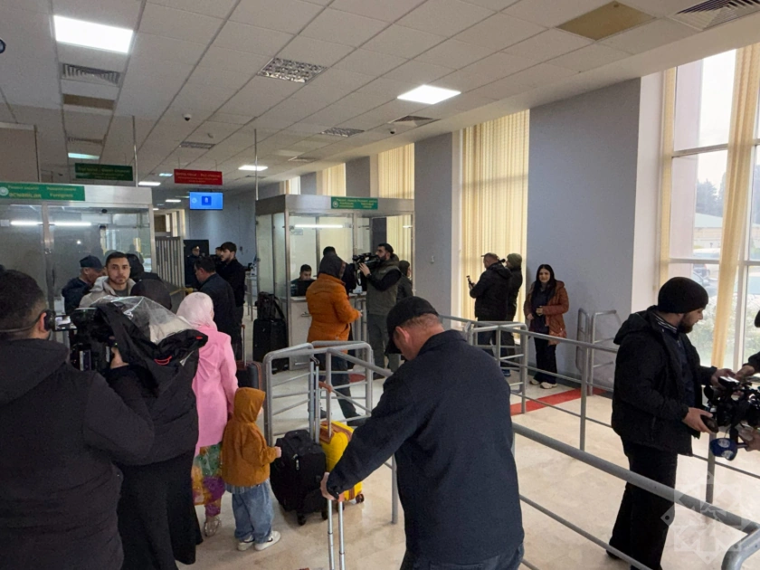 Evacuation through Astara border continues: citizens of France, Tajikistan, and China enter country (PHOTO)