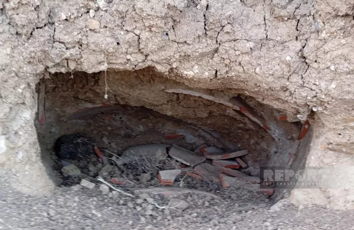 Bronze Age pottery found during roadworks in Azerbaijan’s south PHOTO