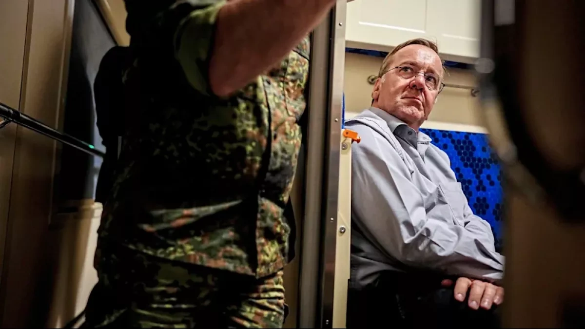 German defence minister says Putin could end Ukraine war “at any time”