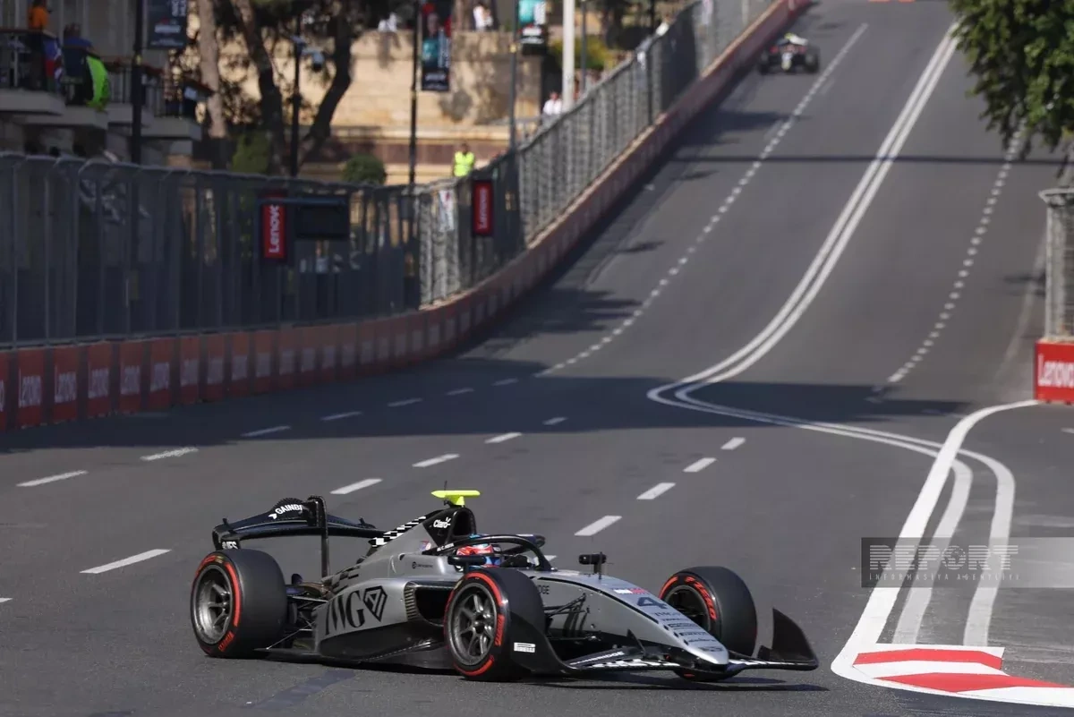 Martinius Stenshorne sets fastest time in second Baku Formula 2 qualifying
