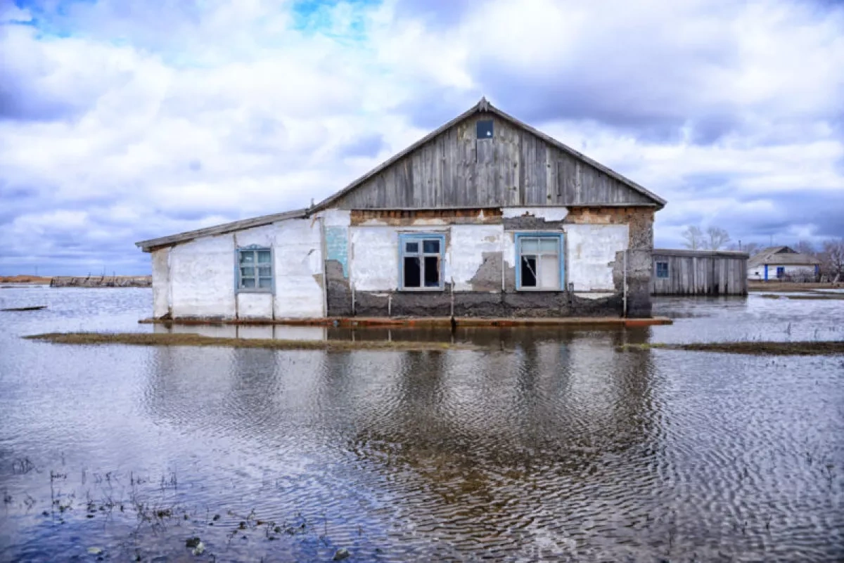 Kazakhstan: Hundreds of settlements remain at risk amid ongoing flood threats