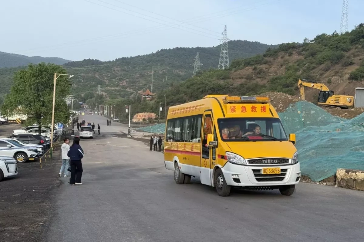Gas explosion at Chinese coal mine leaves 82 dead, dozens missing