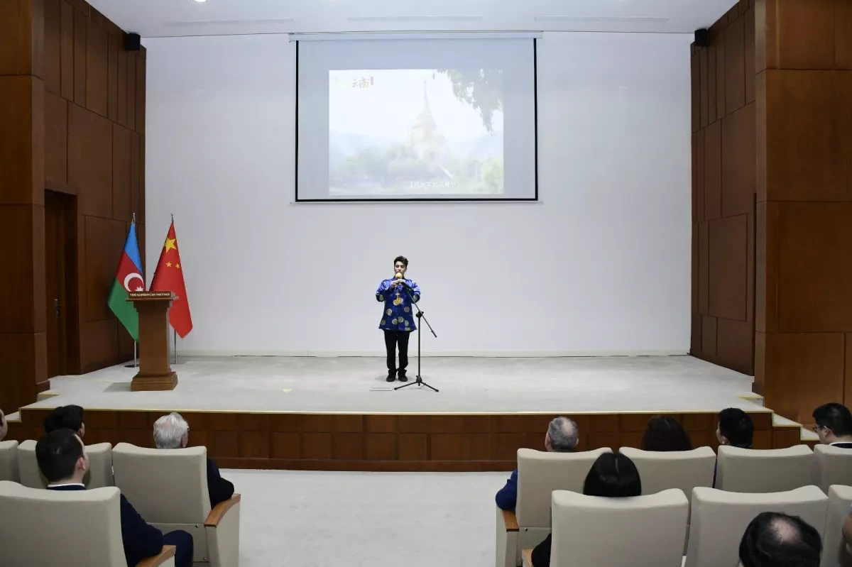 Chinese language interest rising in Azerbaijan, ambassador says PHOTO