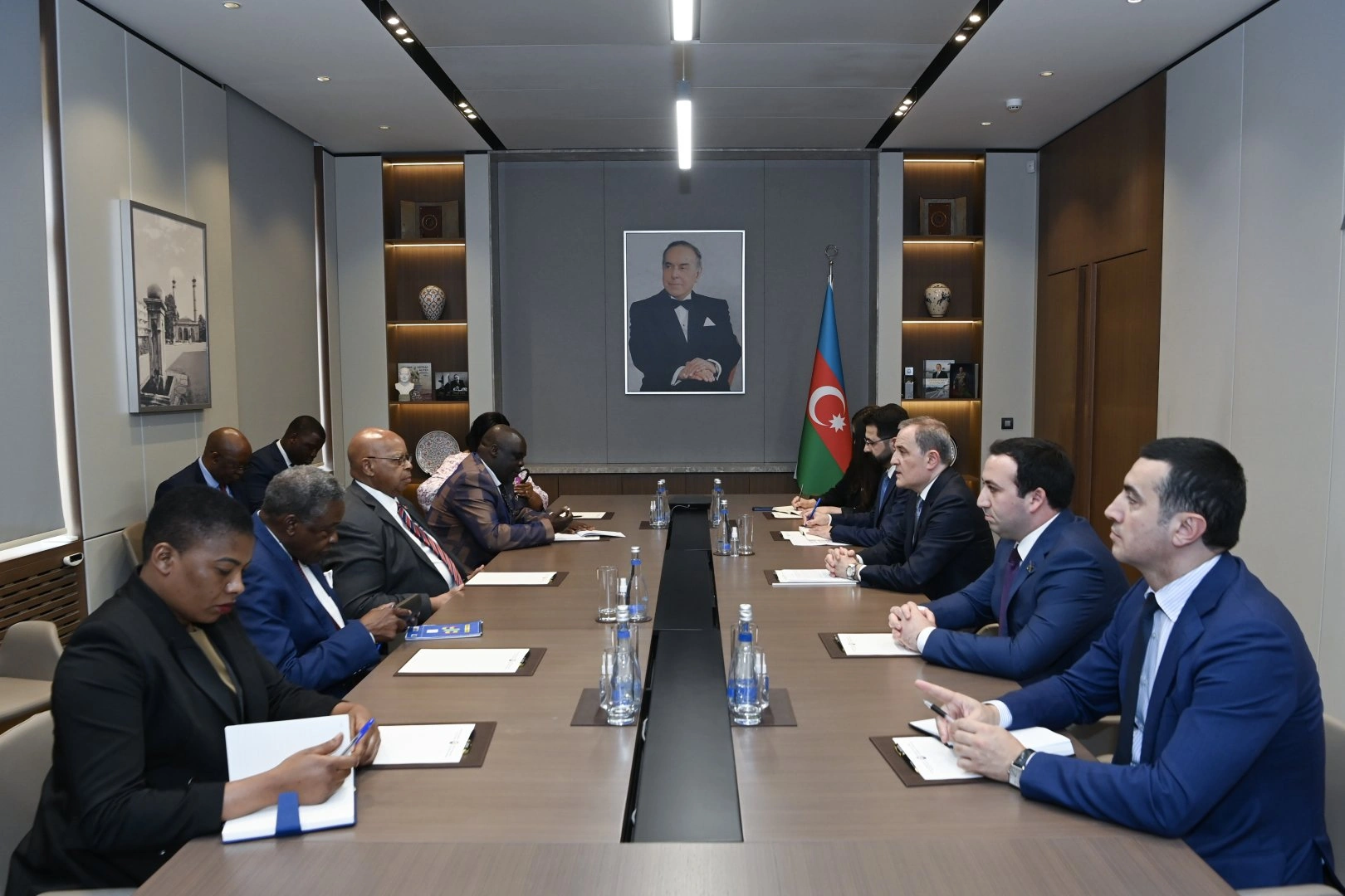 Azerbaijan’s FM receives Zimbabwean parliamentary delegation (PHOTO)