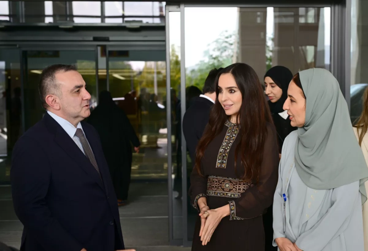 Heydar Aliyev Foundation vice-president visits Sultan Qaboos Cancer Care facility in Oman PHOTO