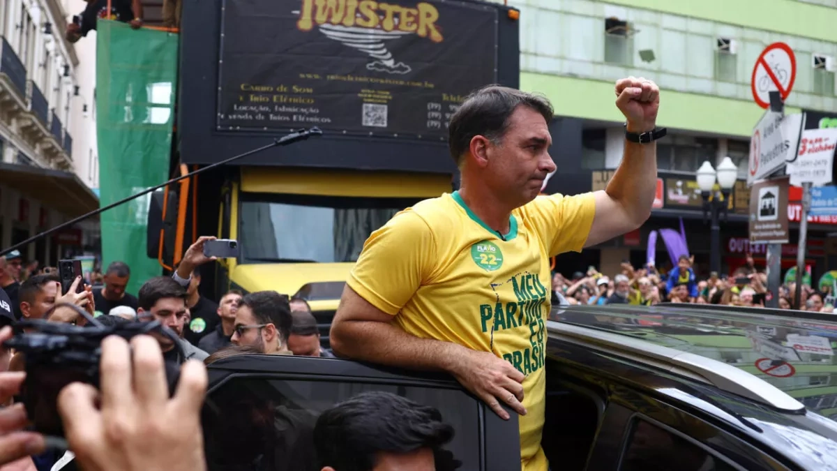 Brazilian police investigate presidential candidate over money laundering