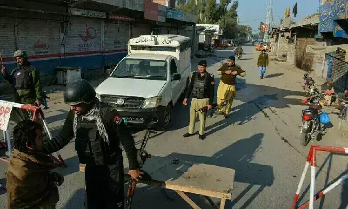 Nine police officers killed in militant attack on checkpoint in Pakistan