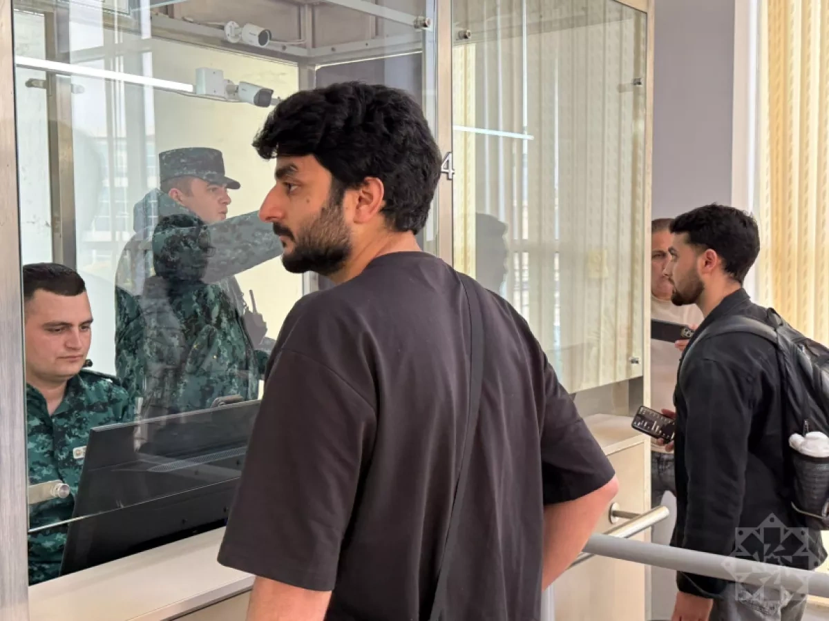 Mass evacuation underway: 39 Indian nationals enter Azerbaijan from Iran PHOTO