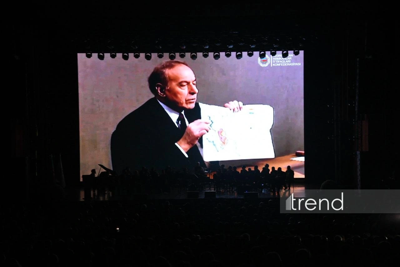 Baku hosts event dedicated to memory of National Leader Heydar Aliyev, organized by Confederation of Trade Unions of Azerbaijan (PHOTO)