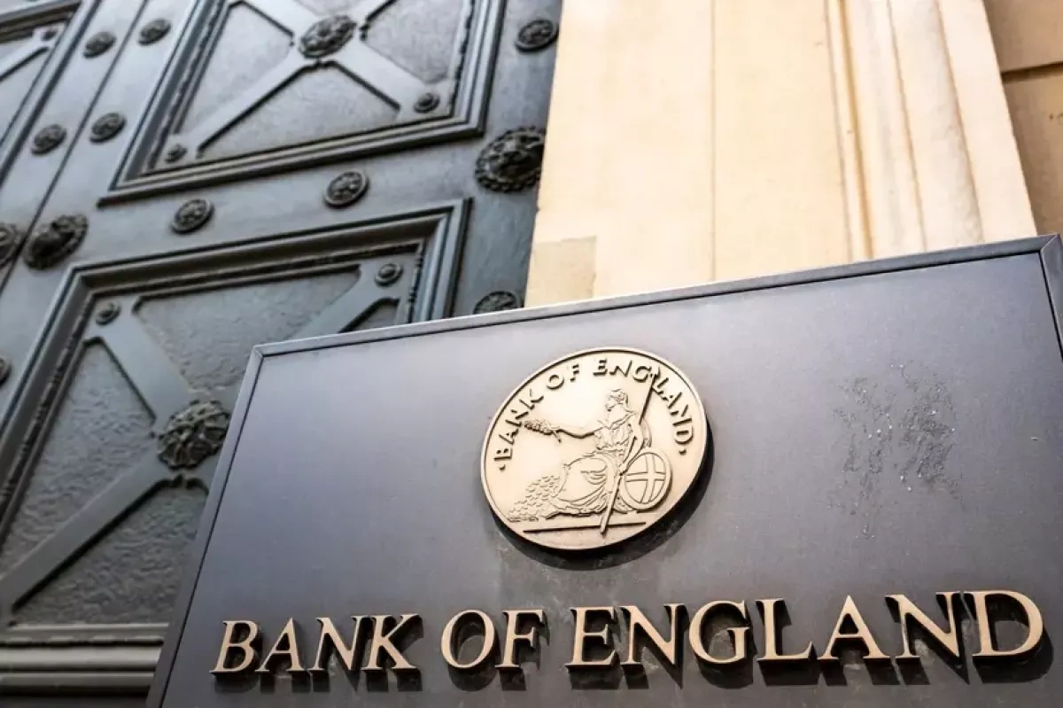 Global economy faces “double whammy”, warns financial stability chief