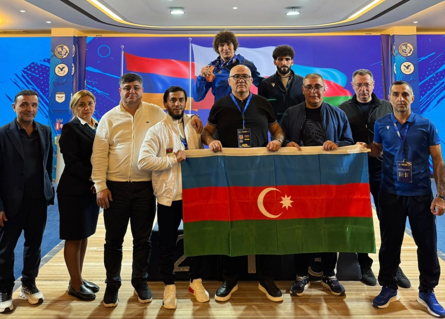 Azerbaijani weightlifter wins three bronze medals at European Championships