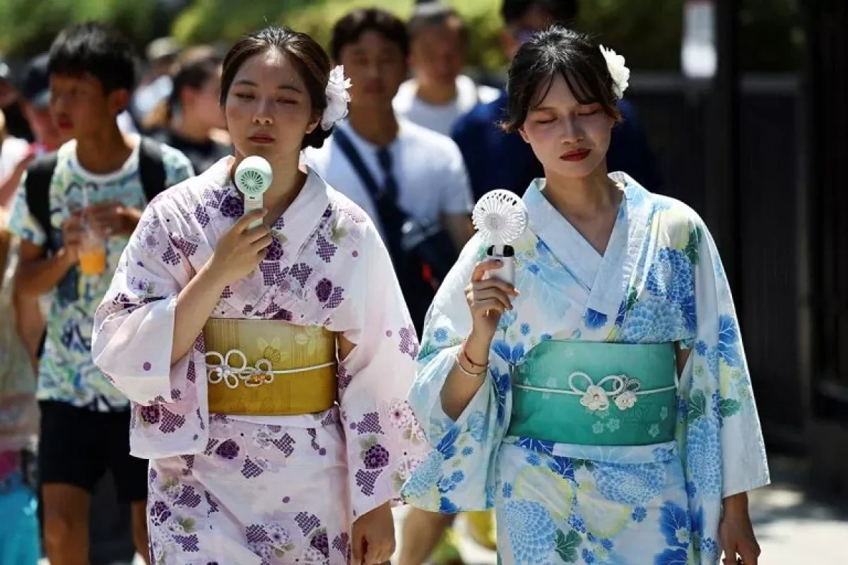 Japan heatwave sends over 4,500 to hospital in week