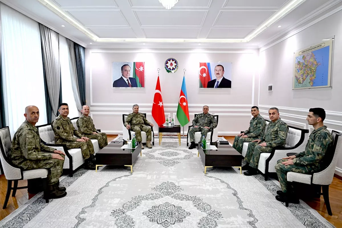 Azerbaijan, Türkiye review future joint military activities in Baku talks PHOTO