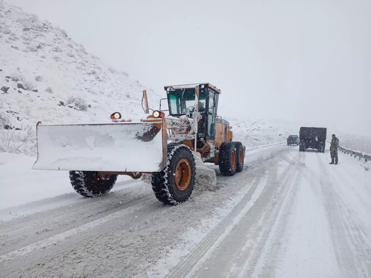 Georgia suspends truck traffic to Russia border due to severe weather
